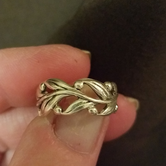 Sterling Silver Vine Ring - Picture 4 of 4